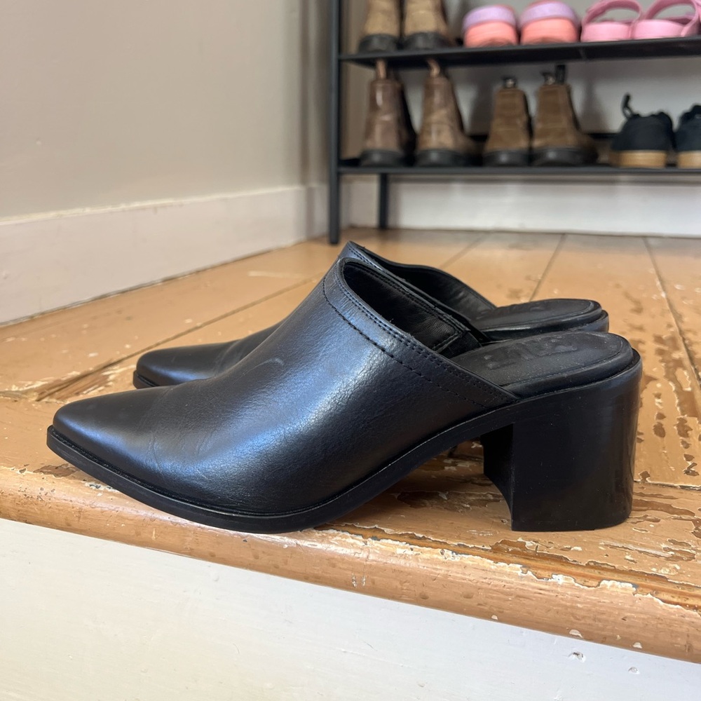 Frye Sadie Mules